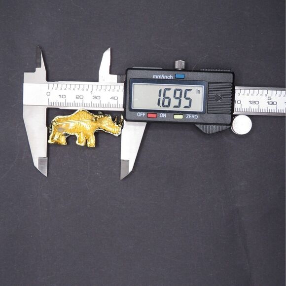 Vintage Rhino Brooch Pin Gold Tone Enamel Grey Red Rhinoceros With Gift Box - Picture 3 of 6